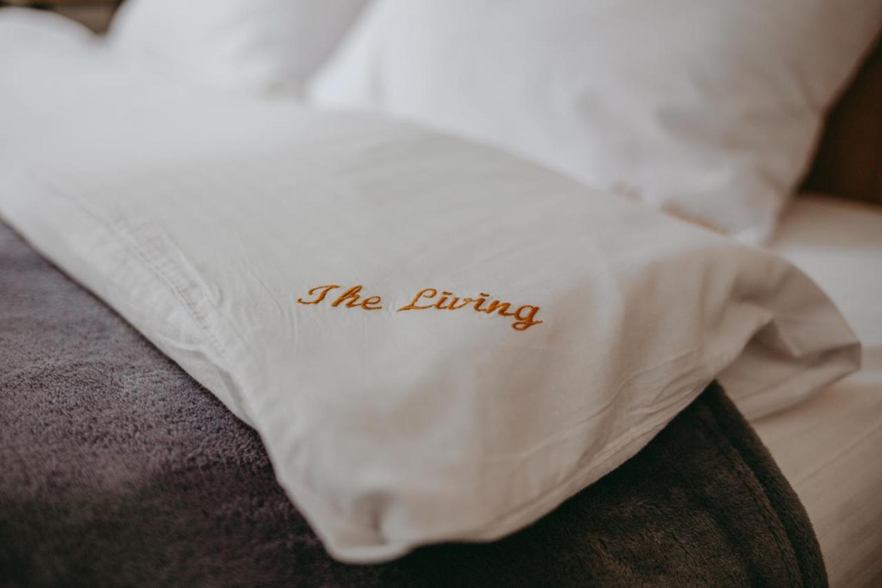 塔塔里夫The Living别墅 外观 照片